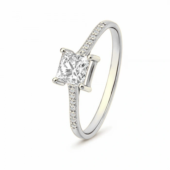 0.70 Karat Prenses Kesim Pırlanta Yüzük