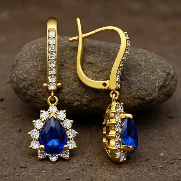 1.98 Karat Damla Kesim Safir Pırlanta Küpe