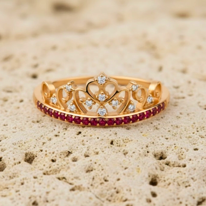 0.37 Karat Yakut Taşlı Pırlanta Taç Yüzük