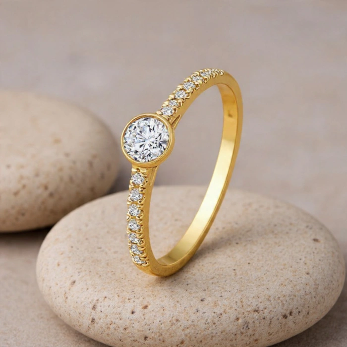 0.30 Karat Pırlanta Yarım Tur Tektaş Yüzük