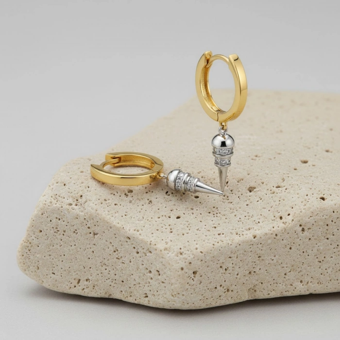 0.09 Karat Sallantılı Pırlanta Halka Küpe