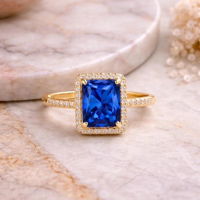 14 Ayar Altın Zümrüt Kesim Safir Yüzük