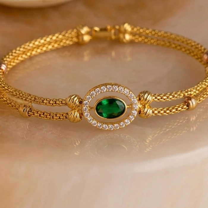 14 Ayar Altın Dorika Detaylı Yeşil Zümrüt Bileklik