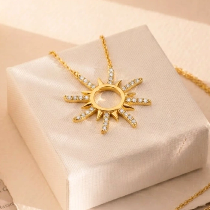 14 Ayar Altın Zarif Güneş Kolye