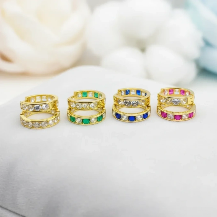 14 Ayar Altın Renkli Taşlı Halka Küpe