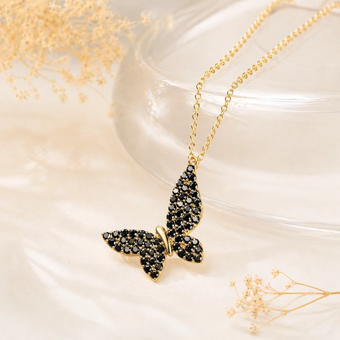 14 Ayar Altın Siyah Oniks Kelebek Kolye