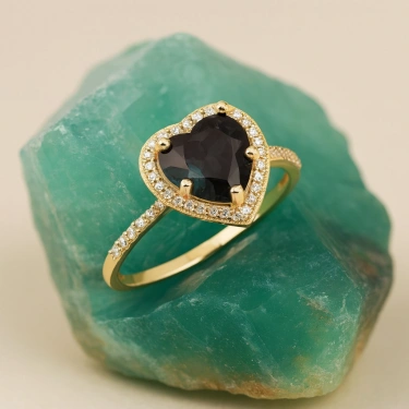 14 Ayar Altın Kalp Kesim Siyah Oniks Yüzük