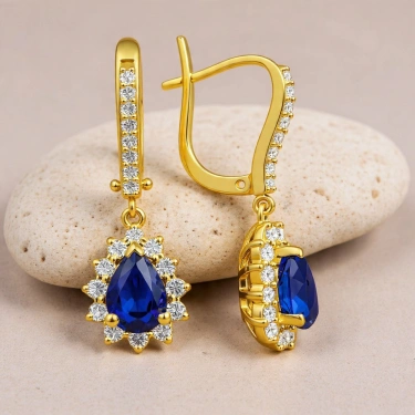 1.98 Karat Damla Kesim Safir Pırlanta Küpe