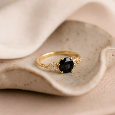 14 Ayar Altın Minimal Siyah Oniks Yüzük