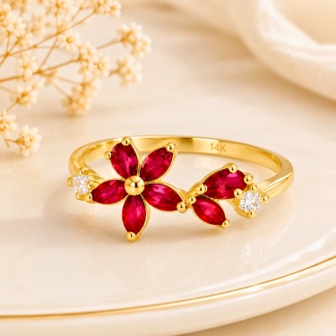 0.75 Karat Yakut Taşlı Pırlanta Yüzük, Markiz Kesim Altın Yüzük