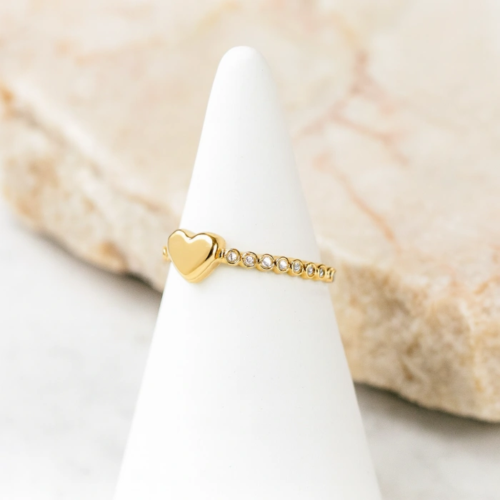 14 Ayar Altın Bezel Kalp Yüzük, Sonsuzluk Sıra Taşlı Yüzük