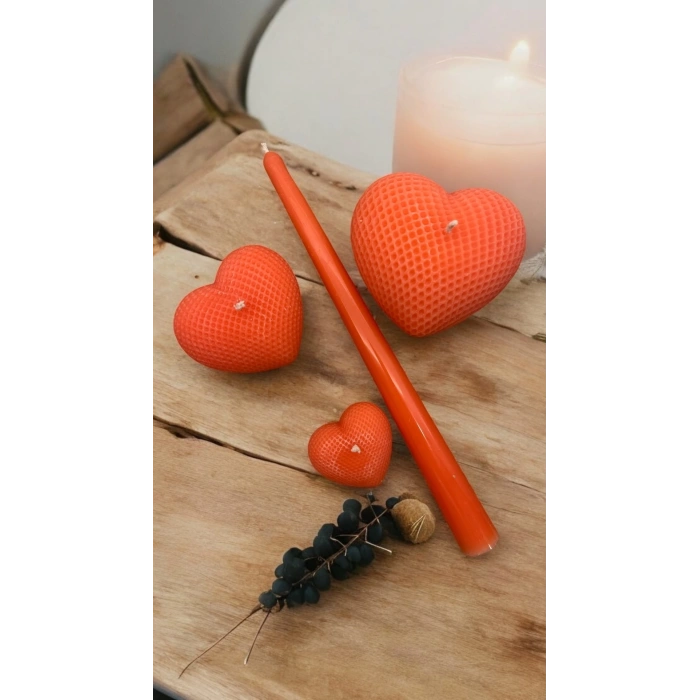 3Lü El Yapımı Kalp Şeklinde Dekoratif Mumlar – 1 Adet Şamdan Mum Hediye - Bakkal Mum