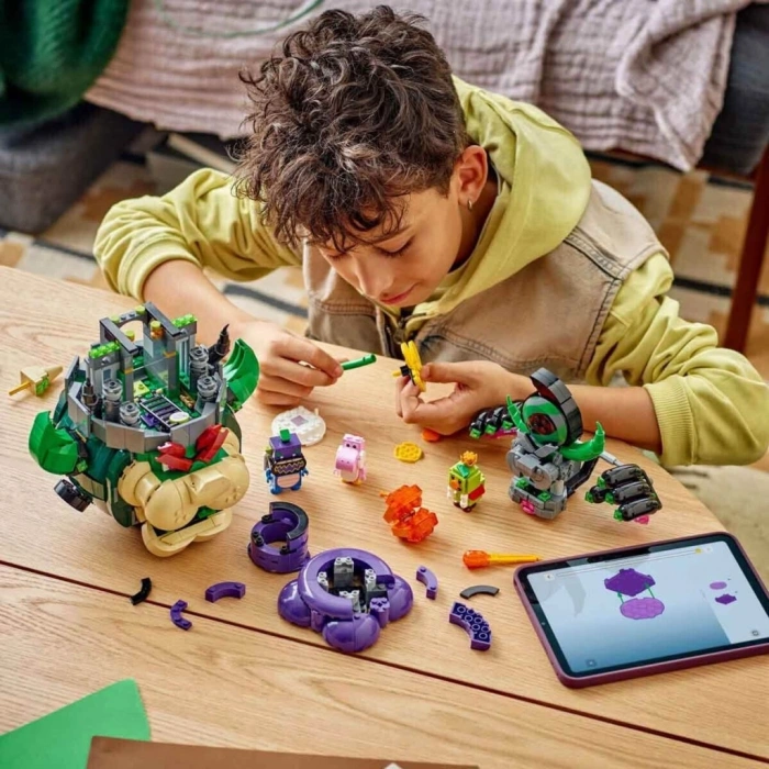 72042  - Prince Florian ve Castle Bowser 1251 parça +9 yaş