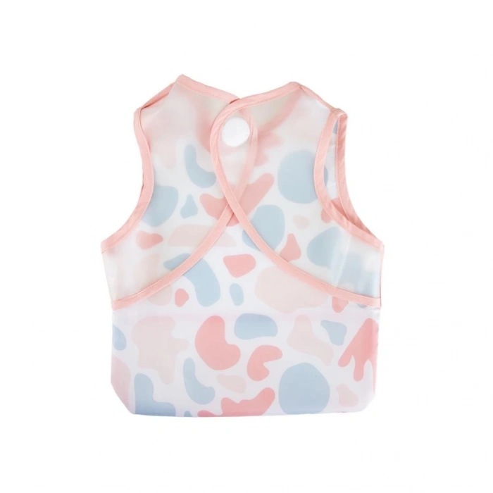 Pembe Giymeli Önlük ile Konforlu, Leke Tutmaz ve Eğitici Beslenme Zamanı