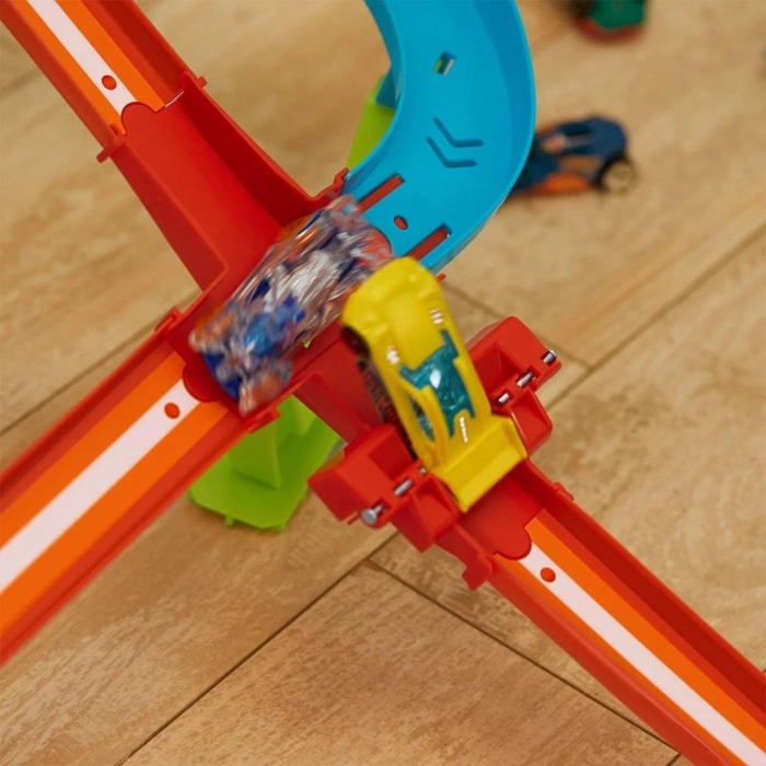 Çocuk HPC07 Hot Wheels Neon Yarışlar Çoklu Yarış Heyecanı Pist Seti