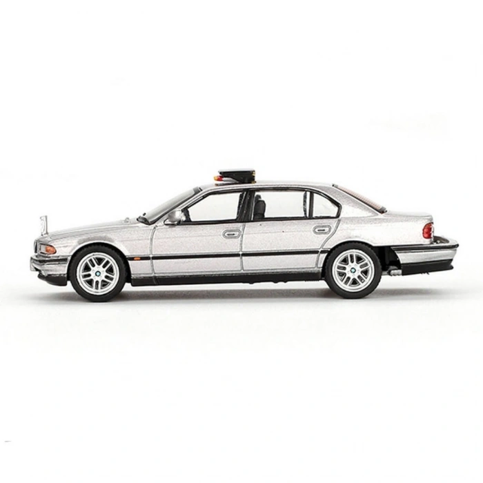 Mini GT 1/64 BMW 750IL Tomorrow Never Dies Blister Paket