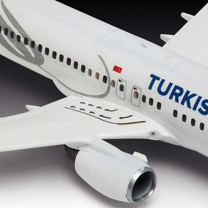 Eğitici Oyuncak 3772 Revell - Turkish Airlines Boeing 737-800 Maket Kiti