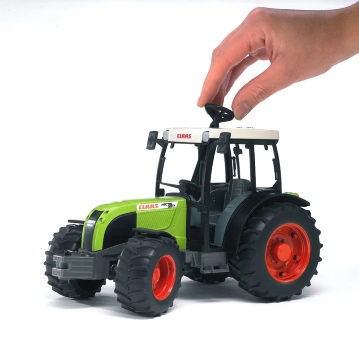  Bruder Claas Nectis 267 Traktör BR02110
