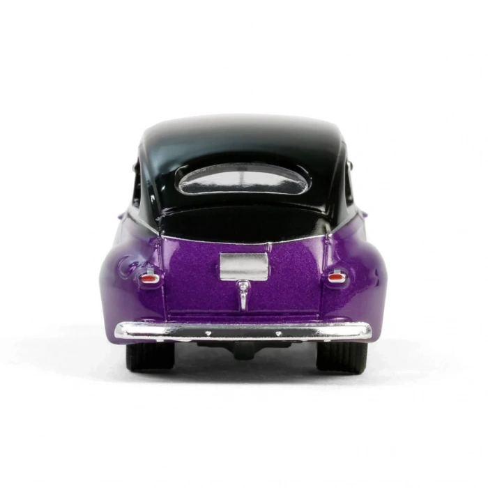 1946 Fordor Super Deluxe ile Tarihsel Araç Tanıma ve Rol Oyunları