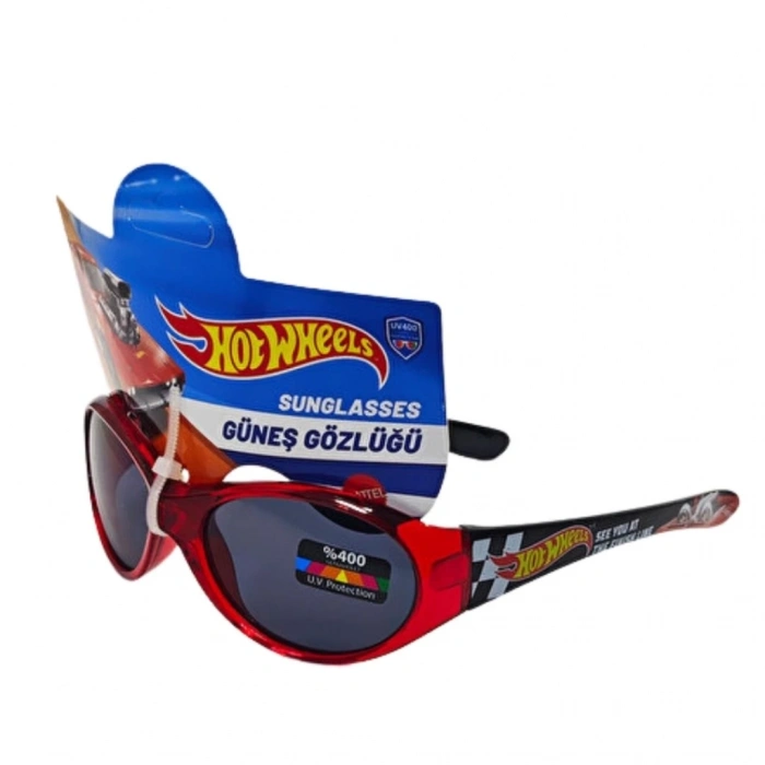 Hot Wheels lisanslı güneş gözlüğü, çocukların oyun ve gelişim aktivitelerinde güven sağlar
