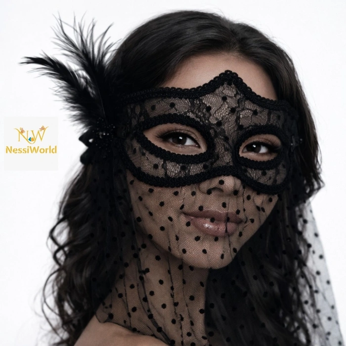 Siyah Dantel Tüllü Peçeli Parti Maskesi