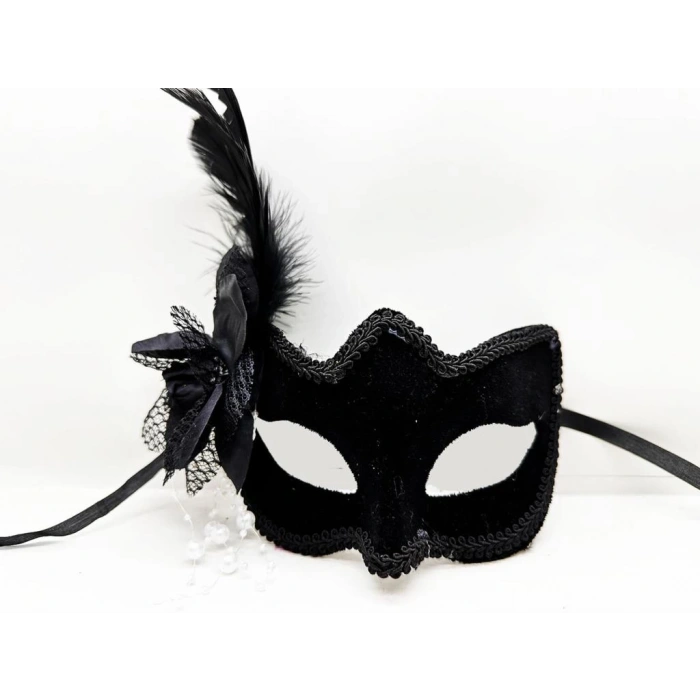 Çocuk Siyah Renk Yandan Tüylü Beyaz İncili Süet Kaplama A Kalite Lüks Parti Maskesi 20x23 cm