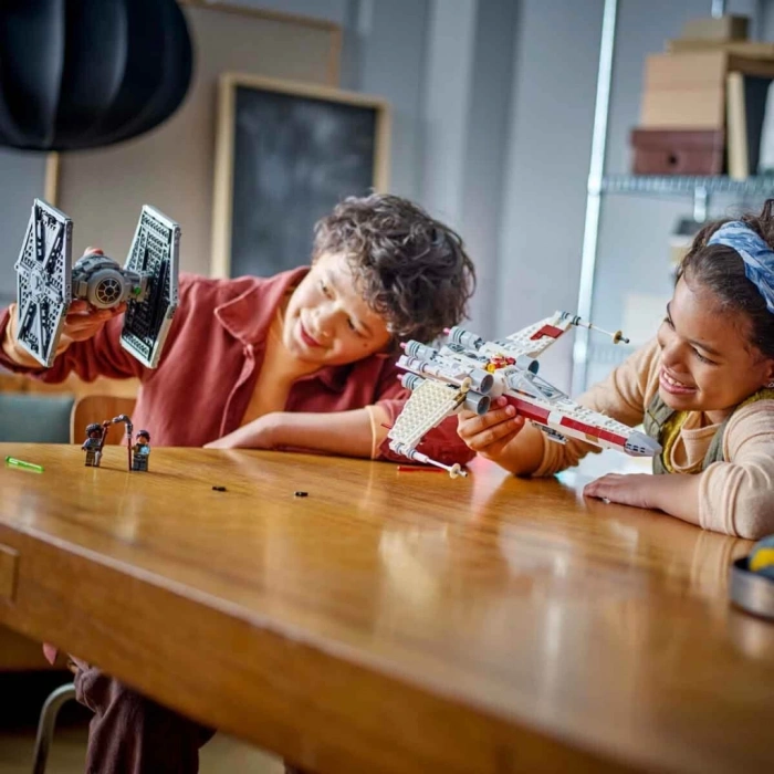 Star Wars TIE Fighter ve X-Wing Birleşimi 75393