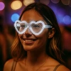 Beyaz LED Işıklı Kalp Gözlük – 3 Modlu Parti &