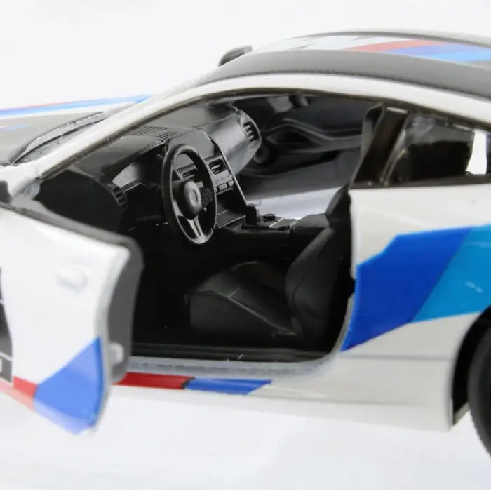 Kinsmart 1/38 BMW M8 Competition Coupe - KT5425WF