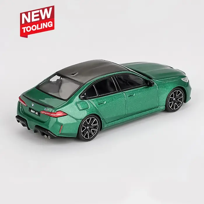 Mini GT 1/64 BMW M5 (G90) Isle of Man Green Metallic - MGT01086