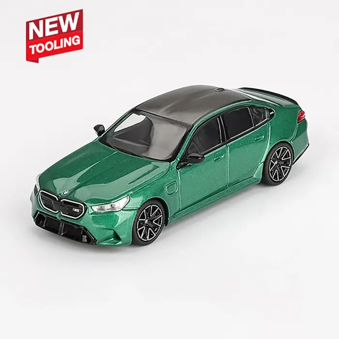 Mini GT 1/64 BMW M5 (G90) Isle of Man Green Metallic - MGT01086
