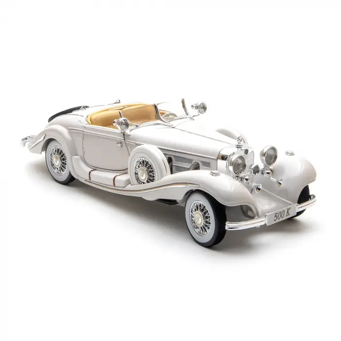 Maisto Premiere Edition 1:18 1936 Mercedes Benz 500 K Typ Specialroadster Beyaz - 36055