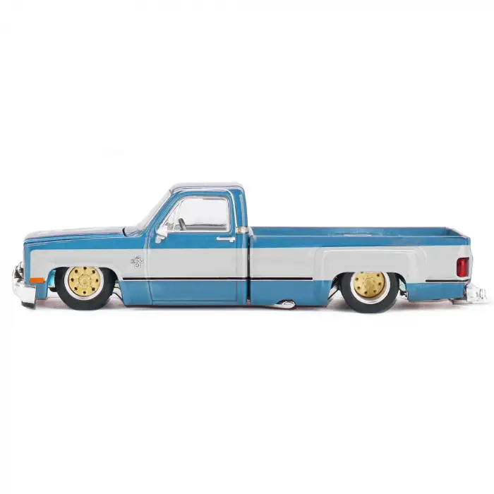 Mini GT 1/64 KaidoHouse Chevrolet Silverado Dually Vintage Spec V1 - KHMG192