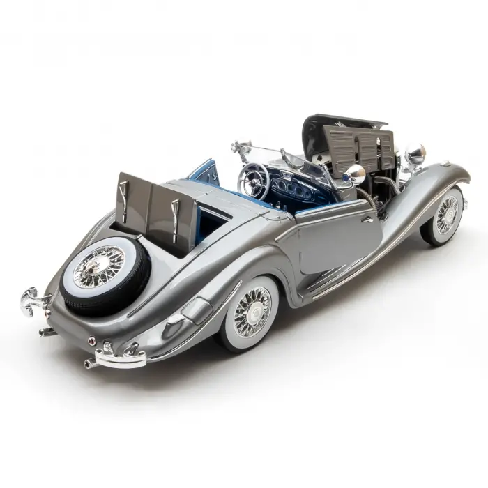 Maisto Premiere Edition 1:18 1936 Mercedes Benz 500 K Typ Specialroadster Gri - 36055