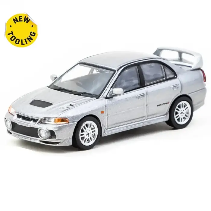 Tarmac Works 1/64 Mitsubishi Lancer GSR Evolution IV Silver with Tarmac Cards - GLOBAL64 T64G-076-SL