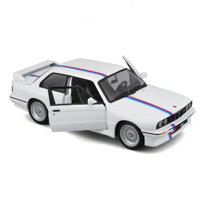 Bburago 1:24 1988 BMW 3 Series M3 - Beyaz