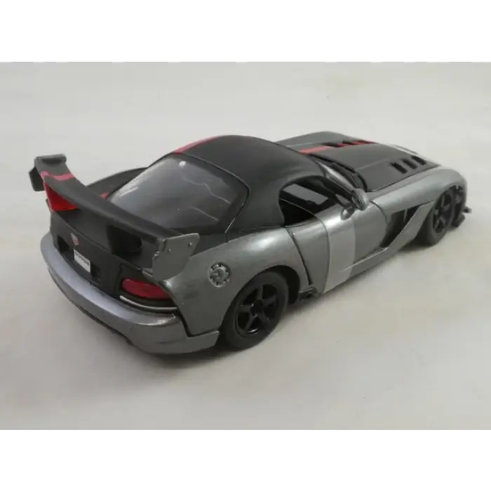 Bburago 1:24 Dodge Viper SRT 10 ACR