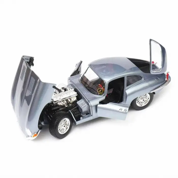 Bburago 1:18 Jaguar E-Type Coupe Diecast Model Araba - 12044
