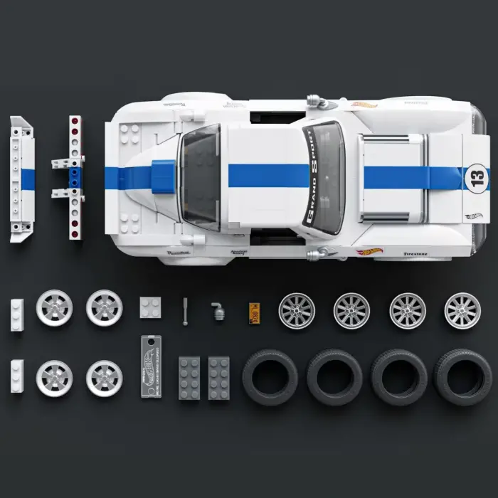 Hot Wheels Corvette Grand Sport Yapı Oyuncağı Seti (918 Parça)