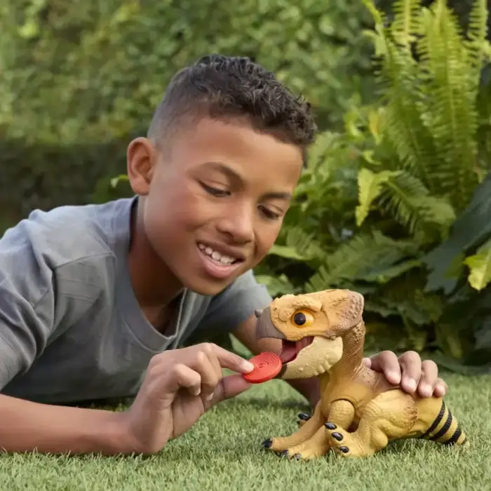 Jurassic World Rebirth Primal Protector Aquilops “Dolores” - JGC01