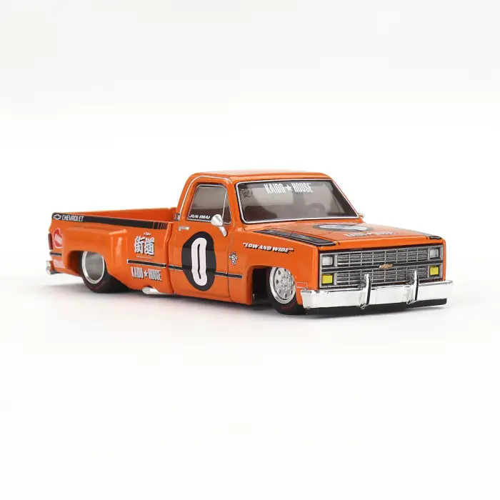 [KaidoHouse x Mini GT] Chevrolet Silverado Dually KAIDO WORKS V2 - KHMG090