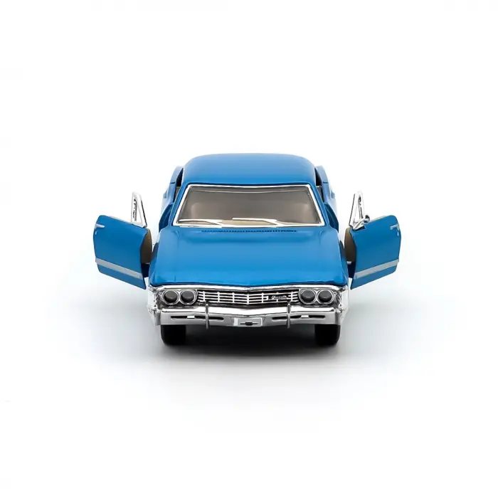 Kinsmart 1/38 1967 Chevrolet Impala- KT5352D
