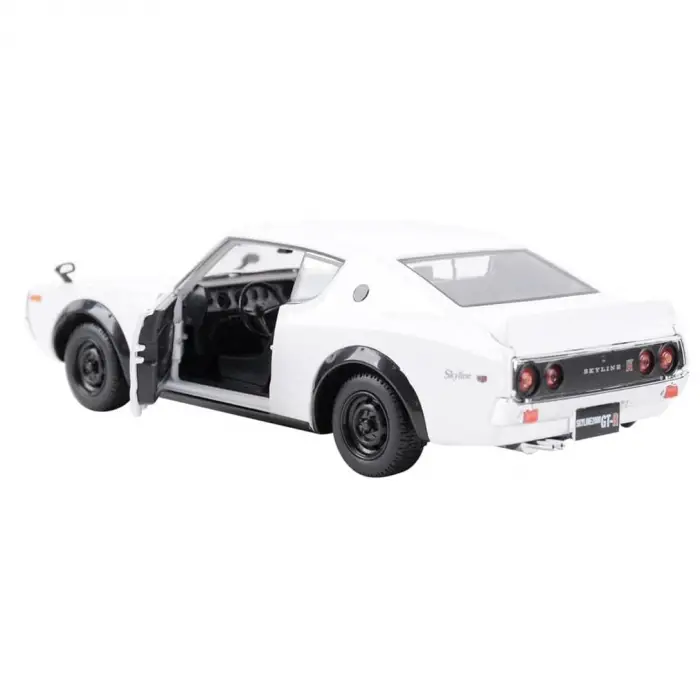 Maisto 1:24 Nissan Skyline 2000 GT-R - 31528
