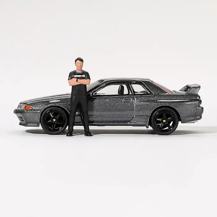 Mini GT 1/64 Nissan Skyline GT-R (R32)Gunmetal W/ Matsuda Figure Tsugio Matsuda Collection - MGT00869