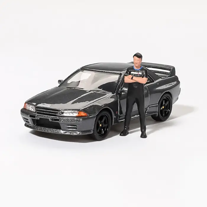 Mini GT 1/64 Nissan Skyline GT-R (R32)Gunmetal W/ Matsuda Figure Tsugio Matsuda Collection - MGT00869