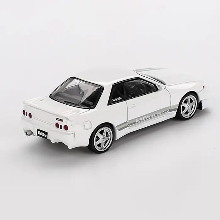 Mini GT 1/64 Nissan Skyline GT-R (R32) VeilSide Combat C-I White - MGT01066