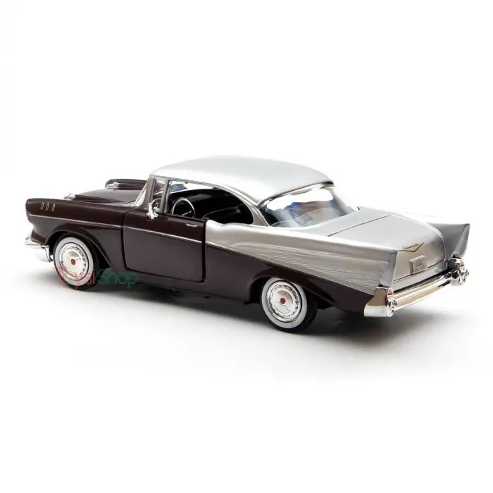 Motor Max 1:24 1957 Chevy Bel Air Mor Krom - 73228