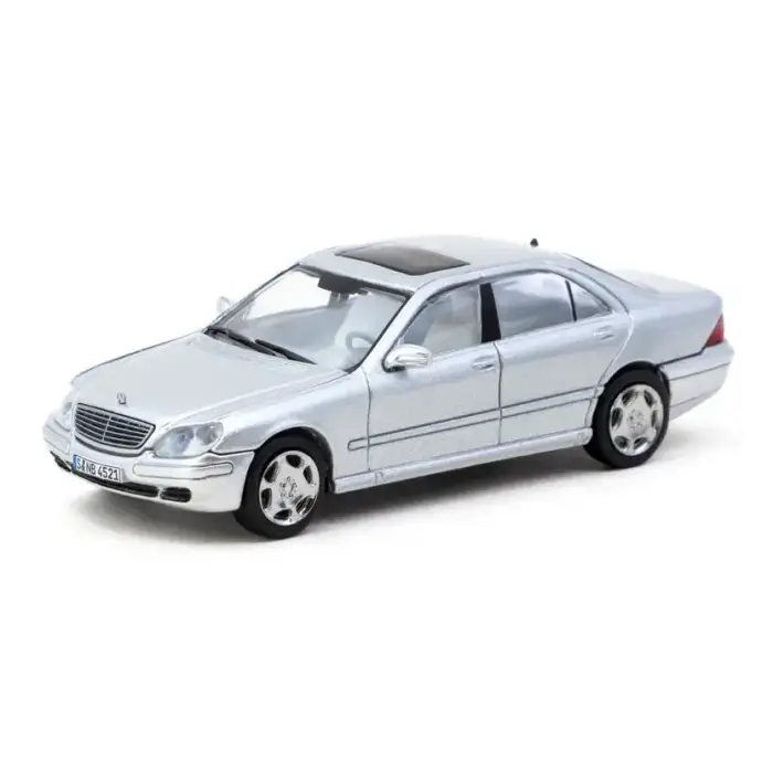 Tarmac Works 1/64 Mercedes-Benz S-Class Brilliant Silver Metallic - GLOBAL64 T64G-072-SL