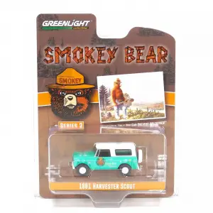 Greenlight 1/64 Smokey Bear Series 3-1961 Harvester Scout 38060-B