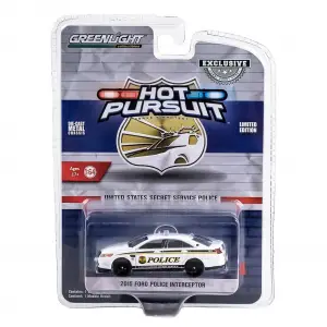 Greenlight 1:64 Hot Pursuit 2015 Ford Police Interceptor Beyaz - 43015-D